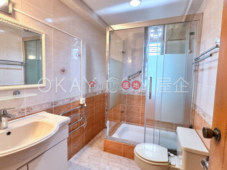 Efficient 2 bedroom with sea views, balcony | Rental