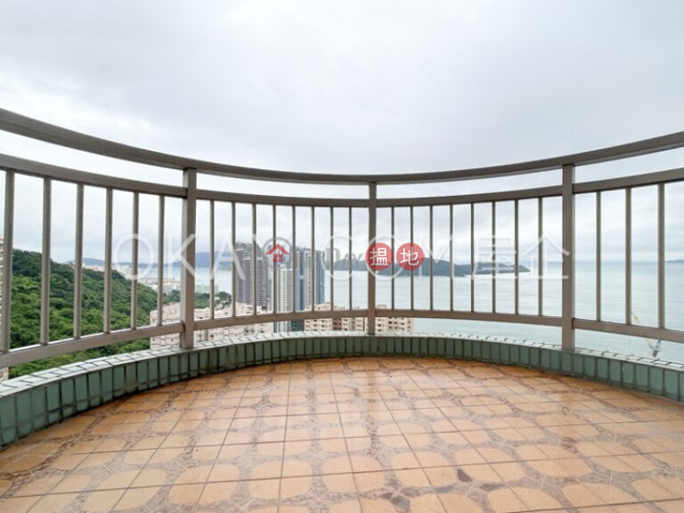 Luxurious 3 bed on high floor with sea views & balcony | Rental