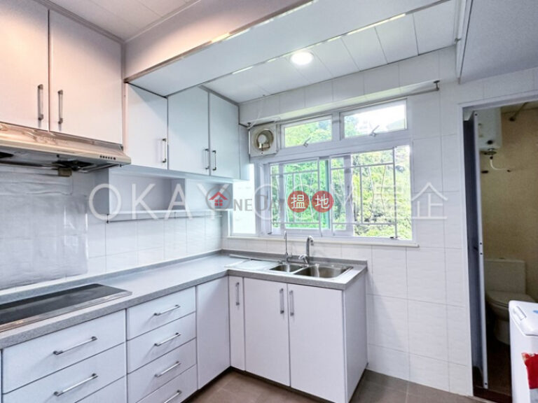 Efficient 2 bedroom with sea views, balcony | Rental