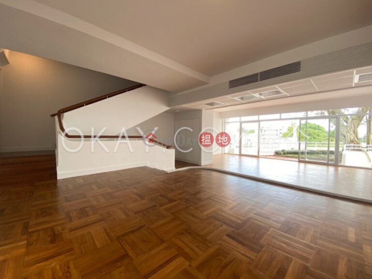 Stylish house with terrace, balcony | Rental
