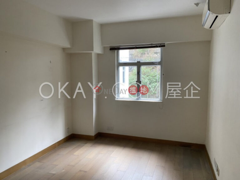 Efficient 4 bedroom with balcony & parking | Rental