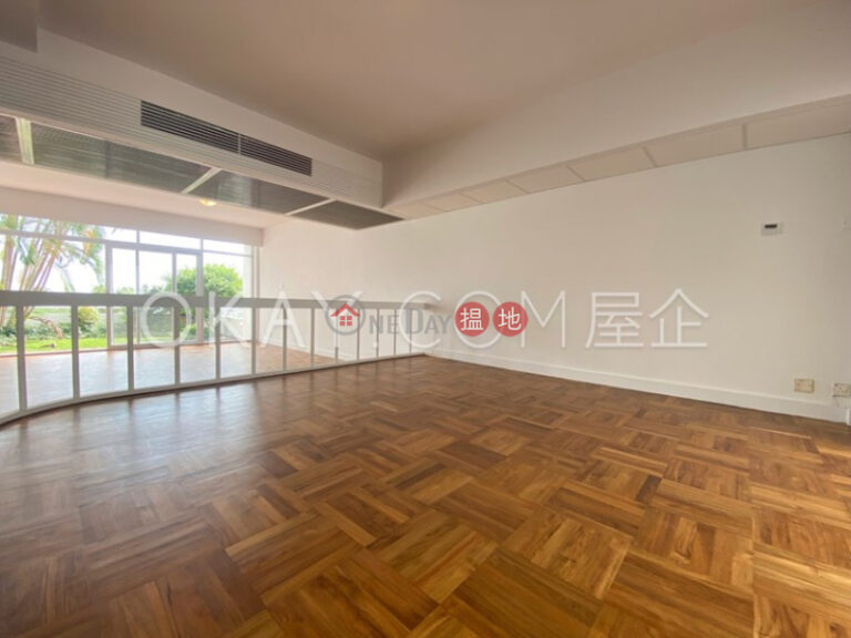 Gorgeous house with balcony & parking | Rental