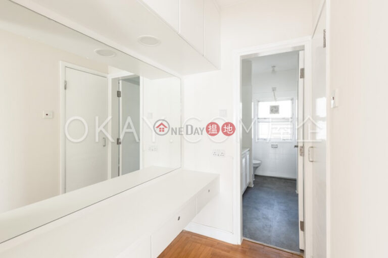 Luxurious 3 bedroom with parking | Rental