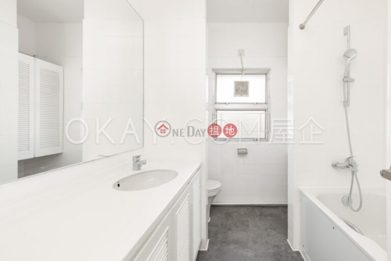 Luxurious 3 bedroom with parking | Rental