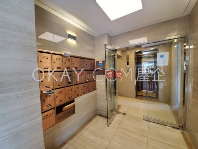 Efficient 3 bedroom with balcony & parking | Rental