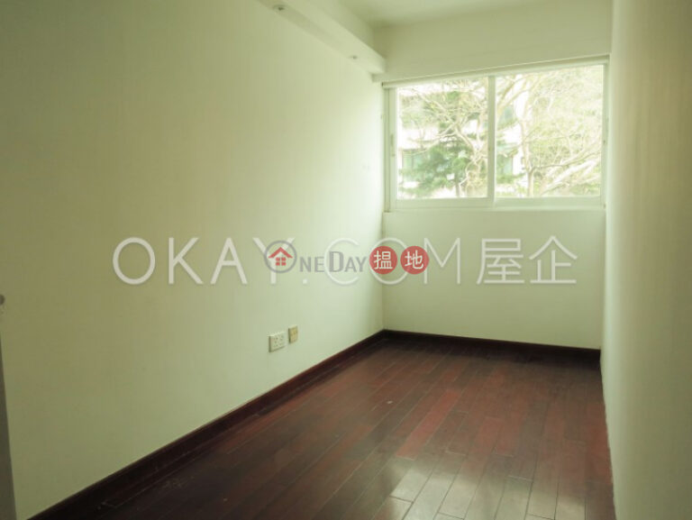 Beautiful 3 bedroom with terrace & balcony | Rental