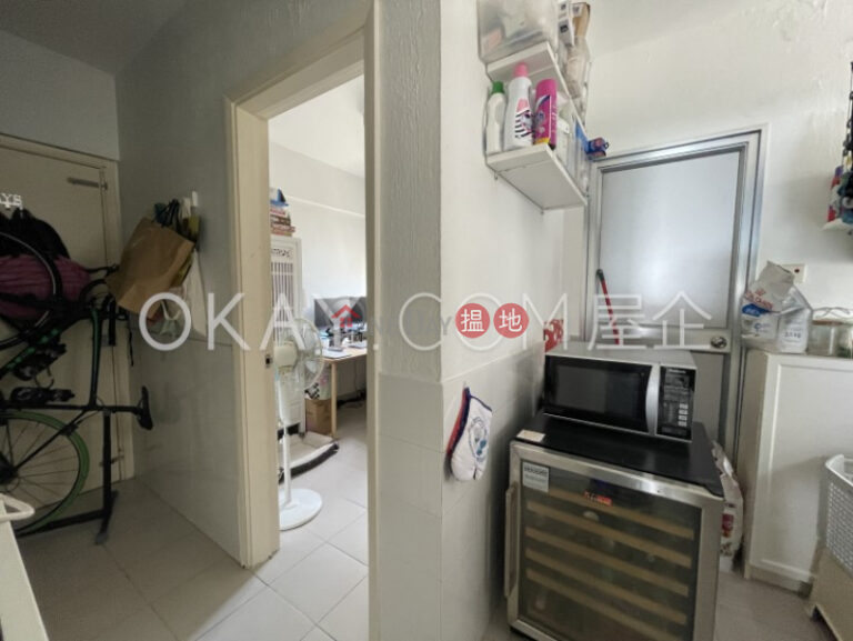 Efficient 4 bedroom with balcony & parking | Rental