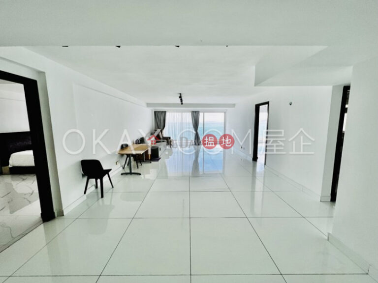 Beautiful 2 bedroom with sea views & terrace | Rental