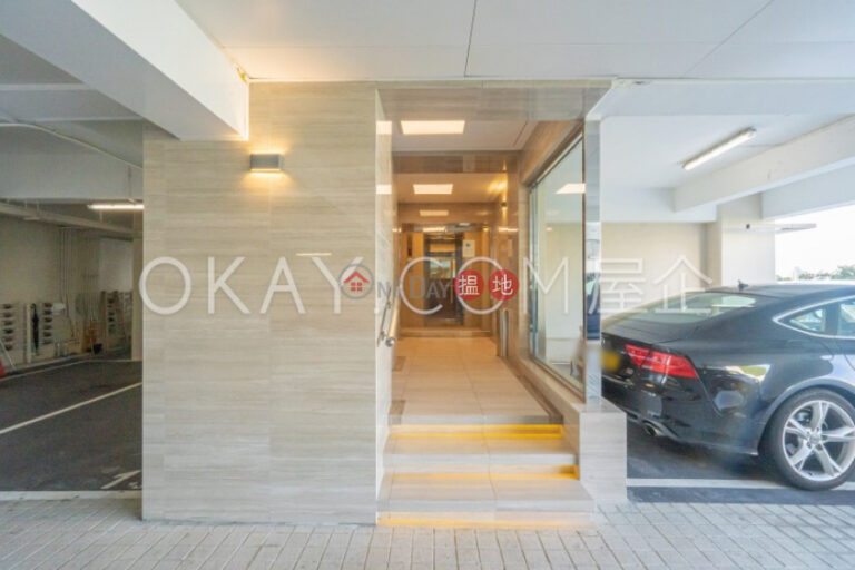 Efficient 3 bedroom with balcony & parking | Rental