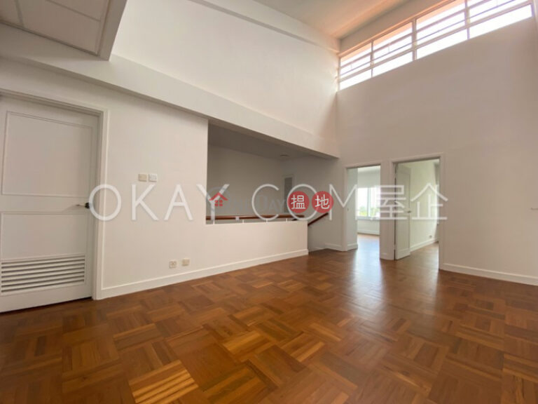 Stylish house with terrace, balcony | Rental