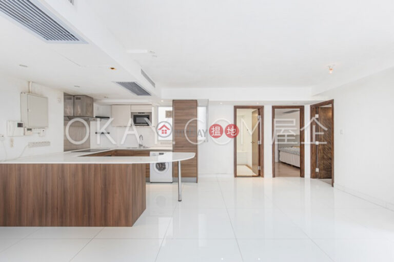 Lovely 2 bedroom with balcony | Rental