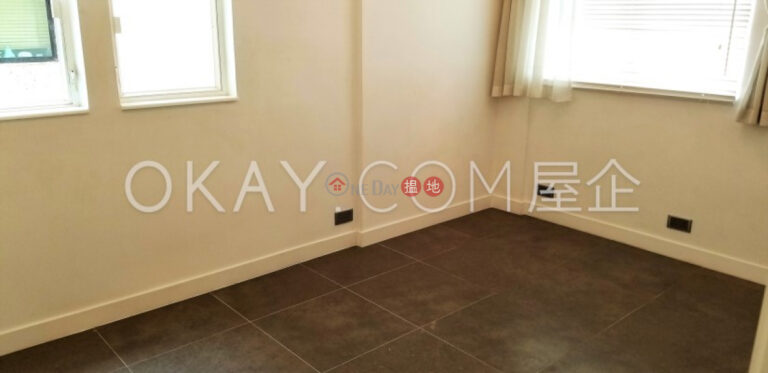 Charming 2 bedroom on high floor with rooftop | Rental