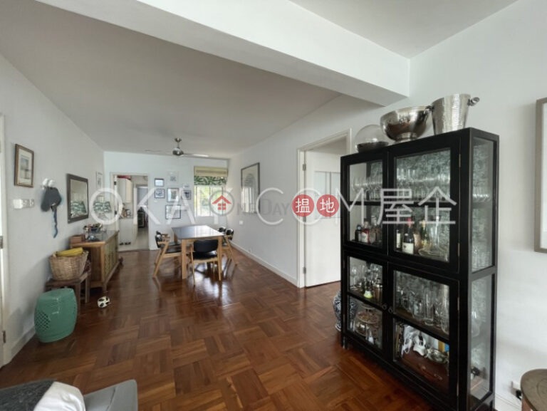Efficient 4 bedroom with balcony & parking | Rental