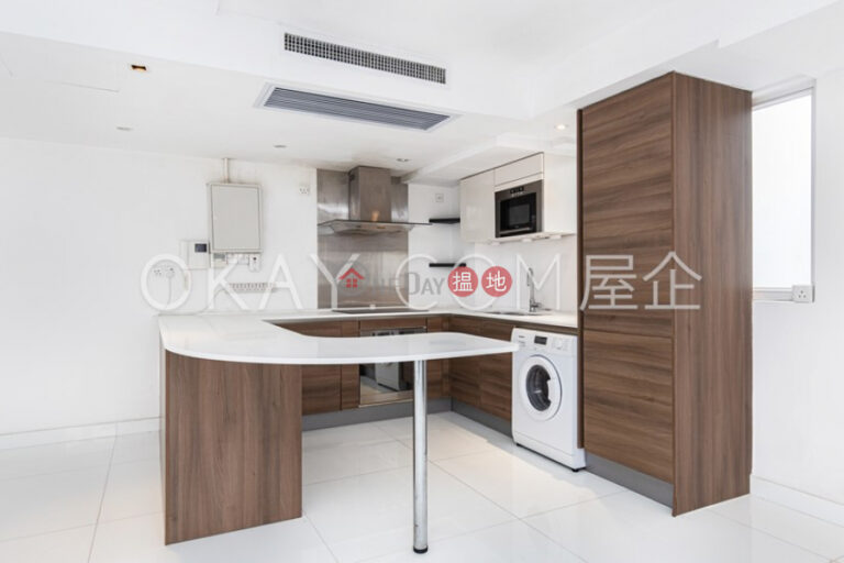 Lovely 2 bedroom with balcony | Rental