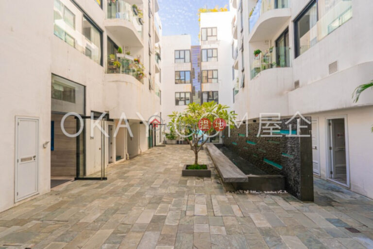 Rare 3 bedroom on high floor with rooftop & balcony | Rental
