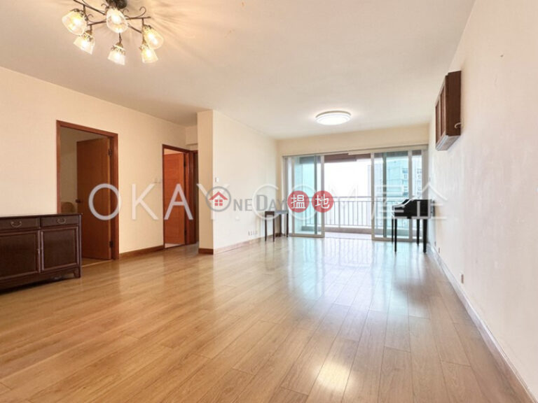 Efficient 2 bedroom with sea views, balcony | Rental