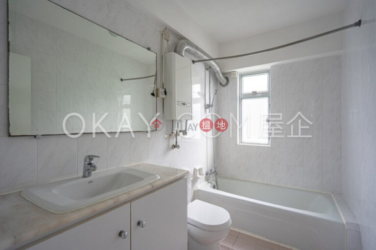 Efficient 3 bed on high floor with balcony & parking | Rental