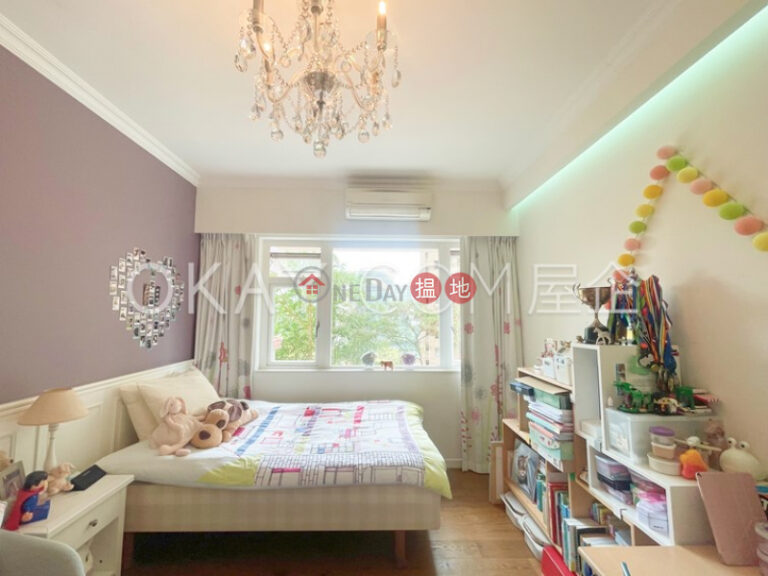 Efficient 4 bedroom with balcony & parking | Rental