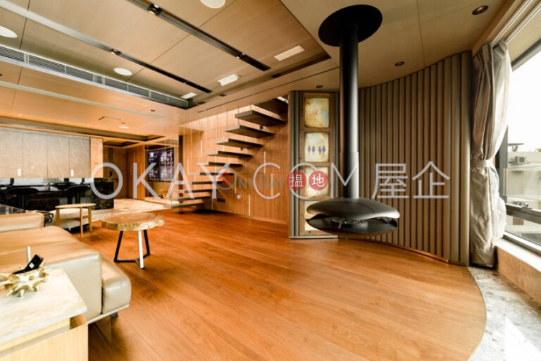 Luxurious 2 bed on high floor with sea views & rooftop | Rental