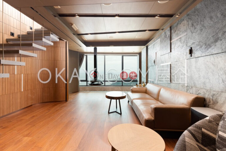 Luxurious 2 bed on high floor with sea views & rooftop | Rental