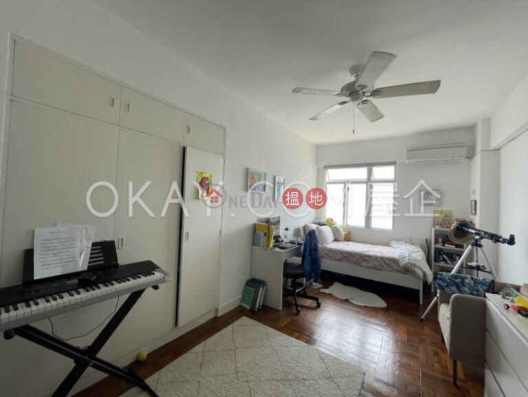 Efficient 4 bedroom with balcony & parking | Rental