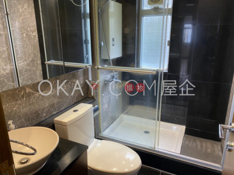 Efficient 4 bedroom with balcony & parking | Rental