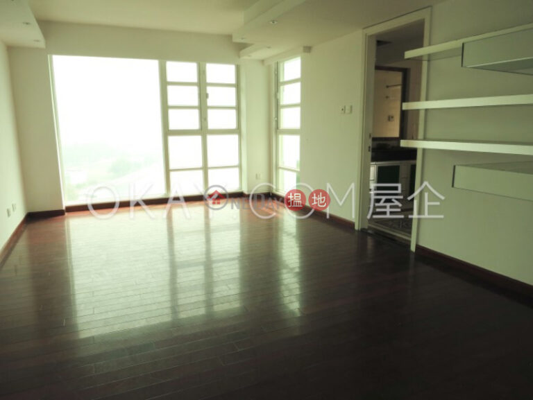 Beautiful 3 bedroom with terrace & balcony | Rental