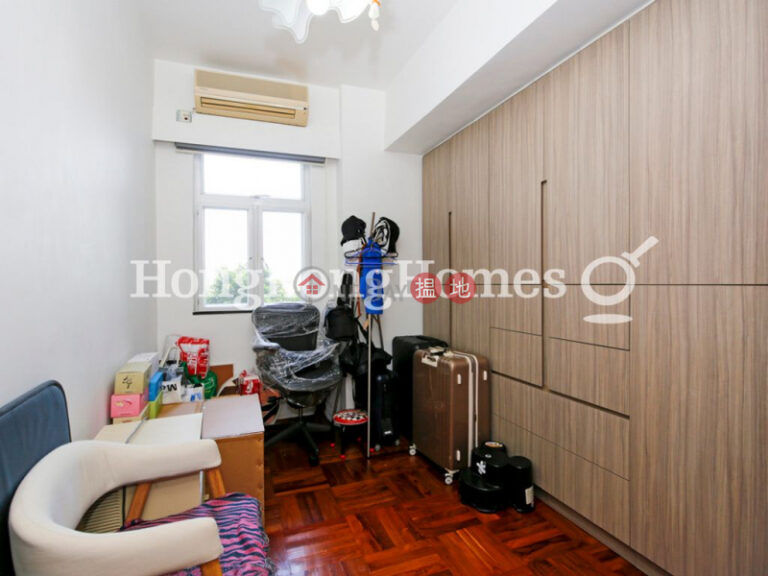 3 Bedroom Family Unit for Rent at Y. Y. Mansions block A-D