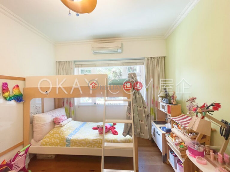 Efficient 4 bedroom with balcony & parking | Rental