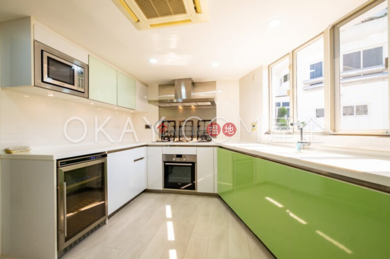 Beautiful 3 bedroom with balcony | Rental