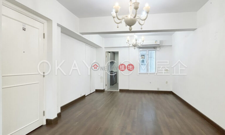 Tasteful 3 bedroom with sea views & parking | Rental