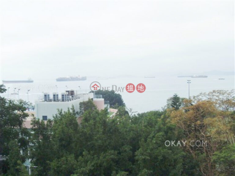 Unique 4 bedroom with balcony & parking | Rental