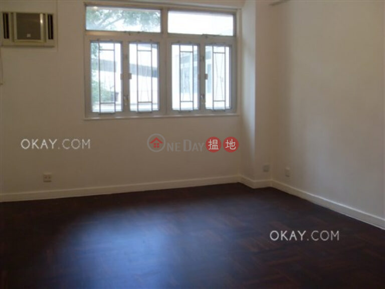 Unique 4 bedroom with balcony & parking | Rental