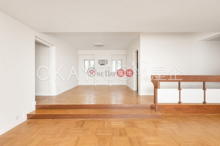 Luxurious 3 bedroom with parking | Rental