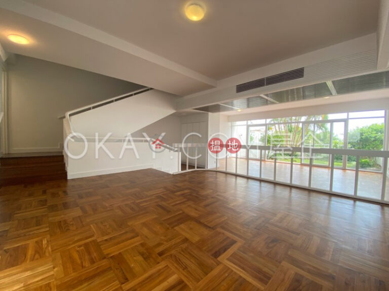 Gorgeous house with balcony & parking | Rental