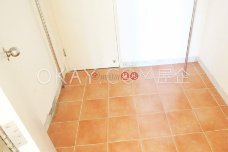 Luxurious 3 bedroom with sea views, balcony | Rental