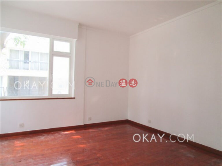 Luxurious 4 bedroom with parking | Rental