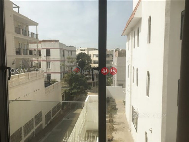 Charming 2 bedroom with parking | Rental