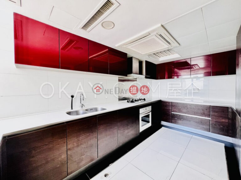 Beautiful 2 bedroom with sea views & terrace | Rental