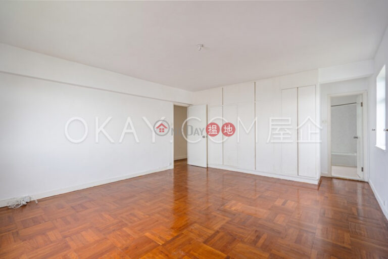Efficient 3 bed on high floor with balcony & parking | Rental