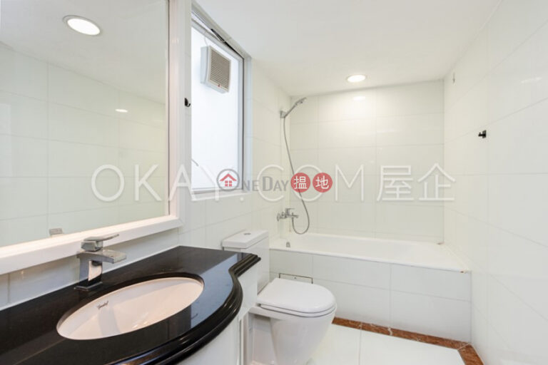 Lovely 2 bedroom with balcony | Rental