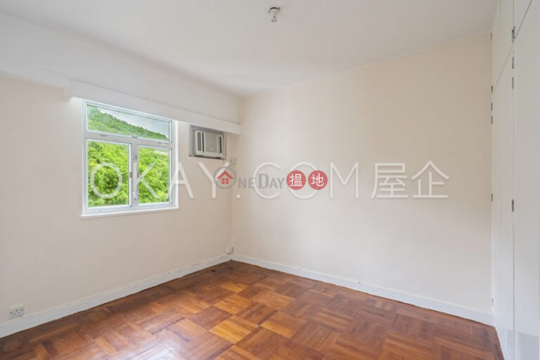 Efficient 3 bed on high floor with balcony & parking | Rental