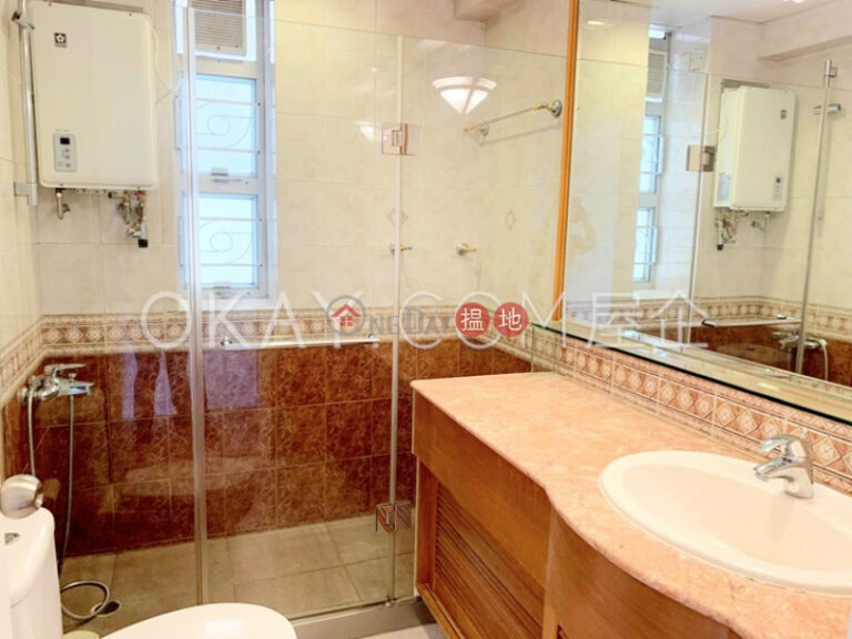 Charming 2 bedroom with terrace, balcony | Rental