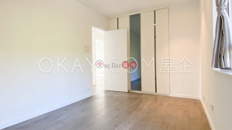 Efficient 3 bedroom with balcony & parking | Rental