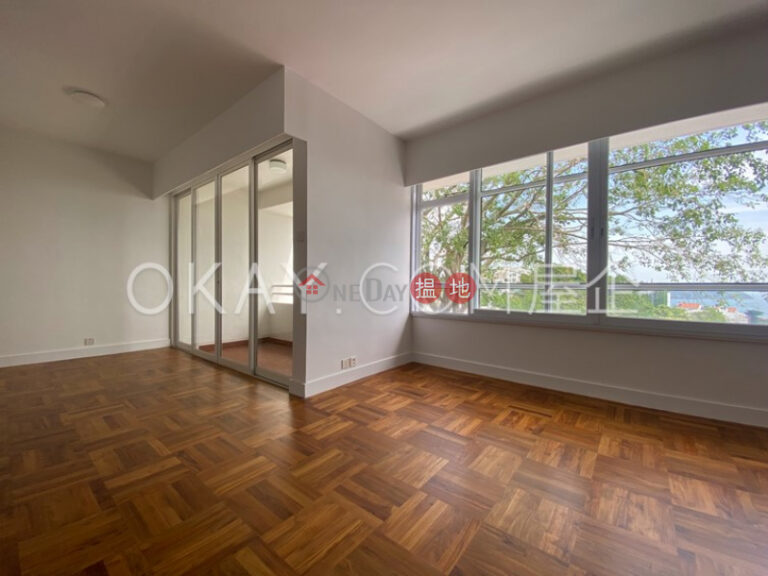 Exquisite house with terrace, balcony | Rental