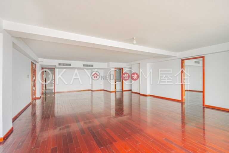 Lovely 3 bedroom with sea views & balcony | Rental