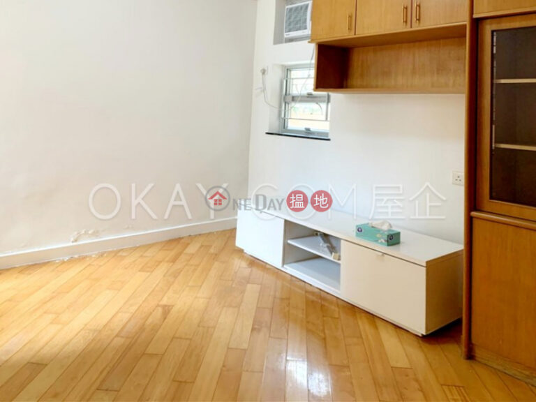Charming 2 bedroom with terrace, balcony | Rental