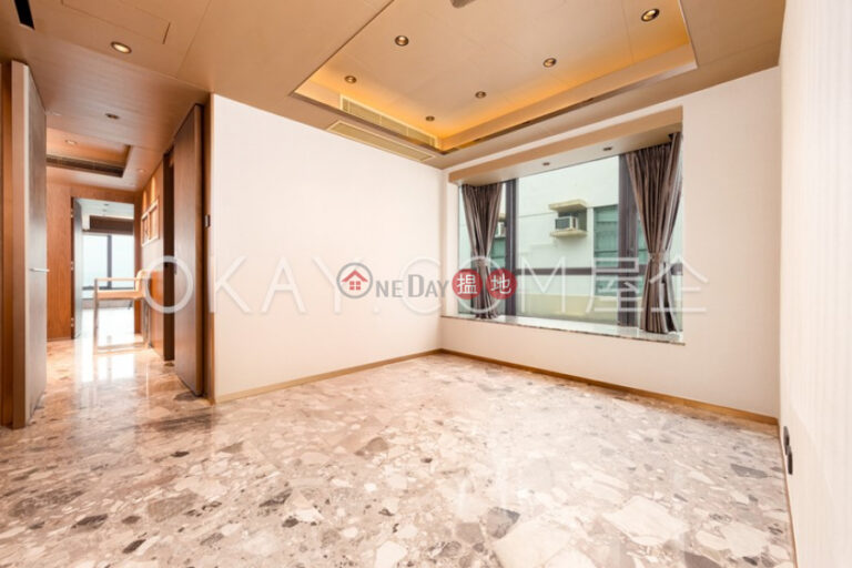Luxurious 2 bed on high floor with sea views & rooftop | Rental