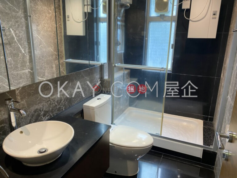 Efficient 4 bedroom with balcony & parking | Rental