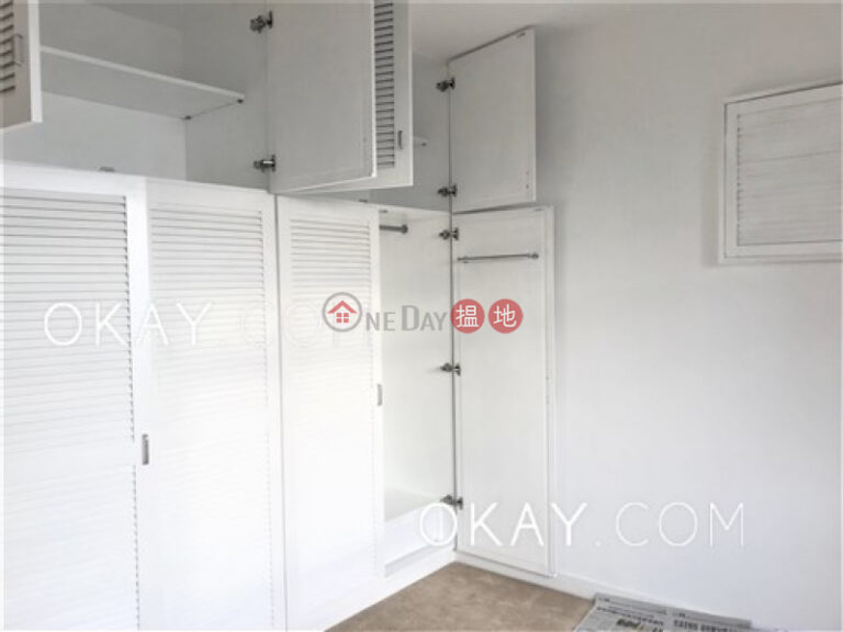 Lovely 2 bedroom with sea views, balcony | Rental